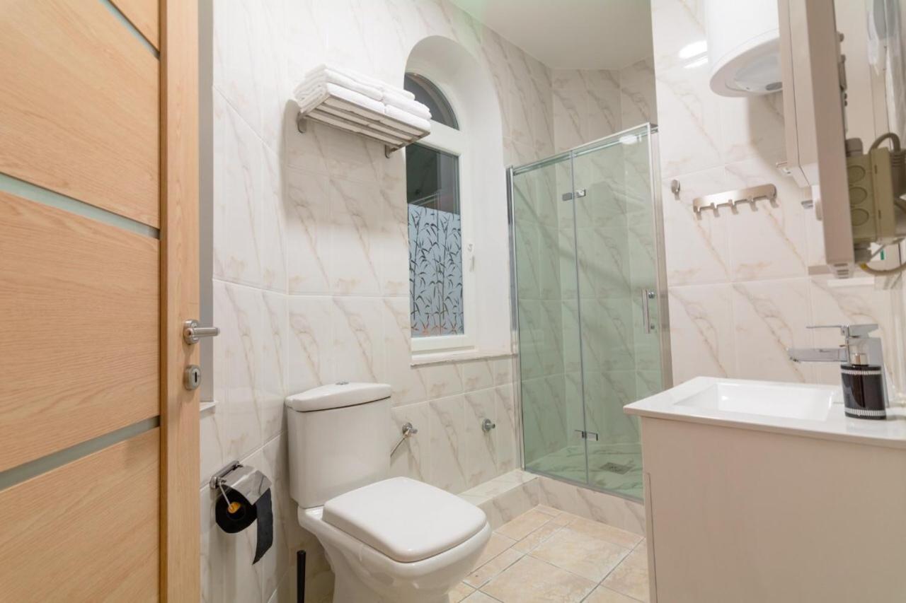 Apartmani Diksi זרנג'נין מראה חיצוני תמונה