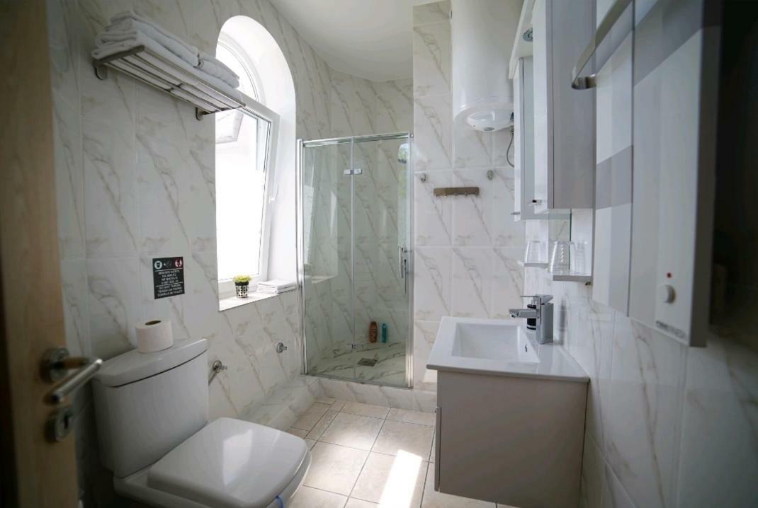 Apartmani Diksi זרנג'נין מראה חיצוני תמונה
