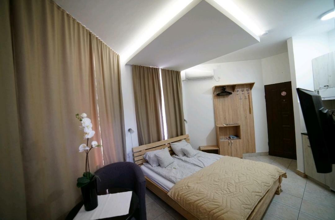 Apartmani Diksi זרנג'נין מראה חיצוני תמונה