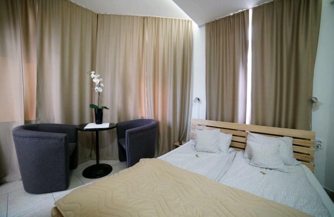Apartmani Diksi זרנג'נין מראה חיצוני תמונה