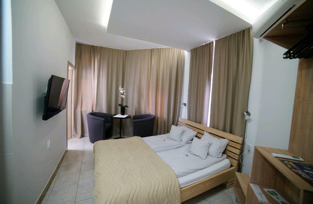 Apartmani Diksi זרנג'נין מראה חיצוני תמונה